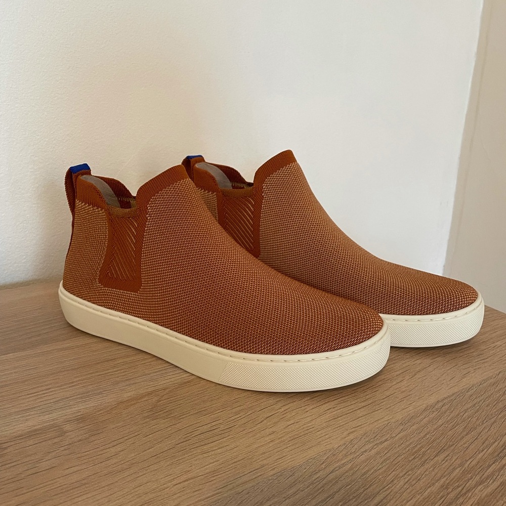 ROTHYS CHELSEA BOOT never worn